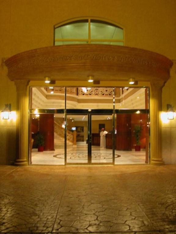 Milan Deluxe Suites Ель-Хубар Екстер'єр фото