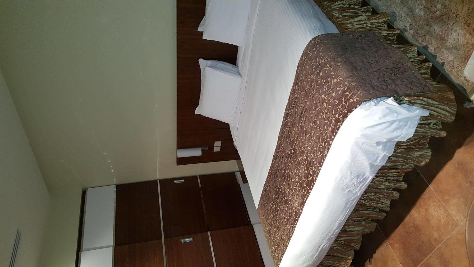 Milan Deluxe Suites Ель-Хубар Екстер'єр фото